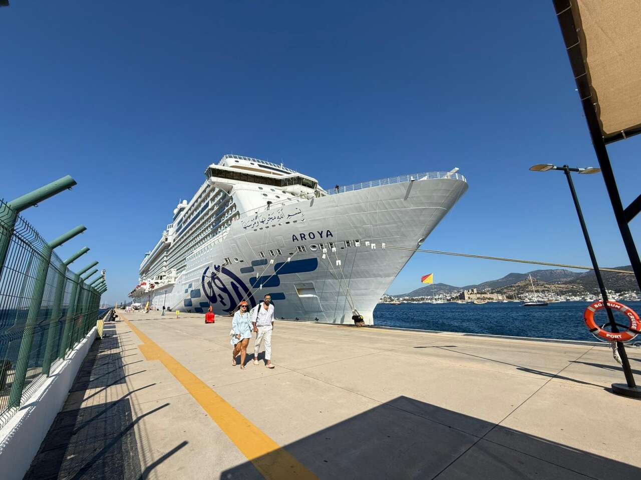 Rus Turistler Bodrum’u Sevdi: Son Bir Haftada 6 Binden Fazla Yolcu Geldi 4